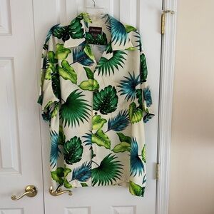 Leafy Green and Blue Men's Casual Shirt